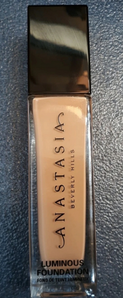 Anastasia Beverly Hills Liquid Foundation